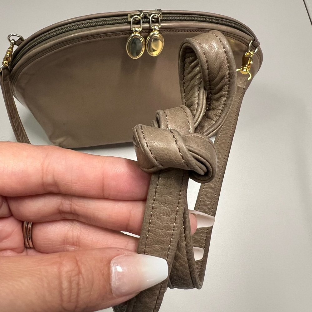 Artbag Vintage Dome Leather Taupe Crossbody Bag Made in Italy - Picture 8 of 16